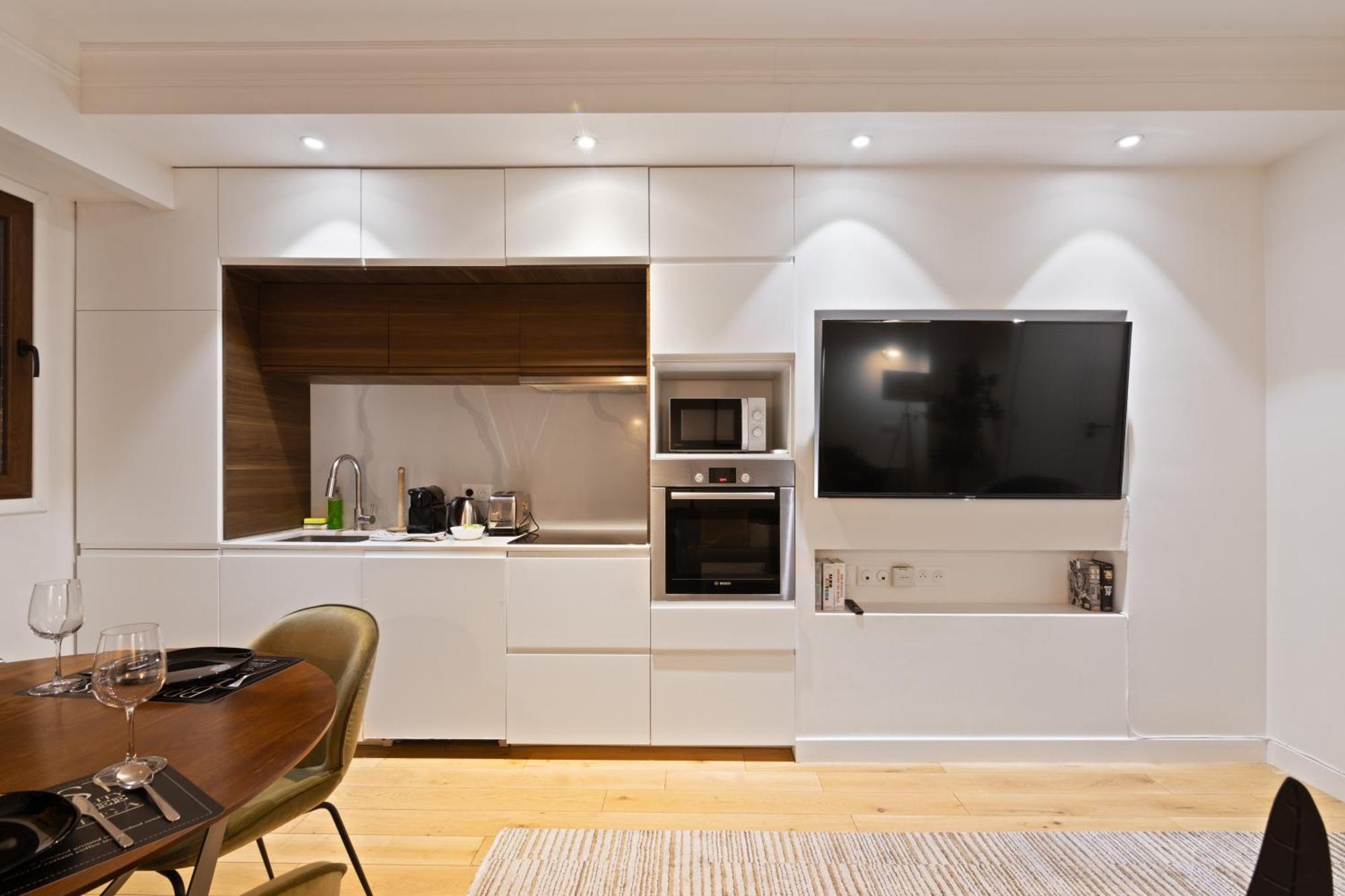 Appartement Quartier Arc De Triomphe 4 Free Netflix Париж Екстериор снимка